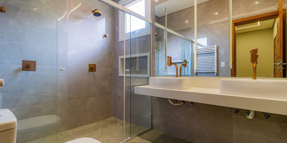 20241228T1401570300-388112695