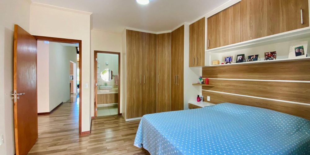 WhatsApp Image 2025-02-18 at 12.00.46