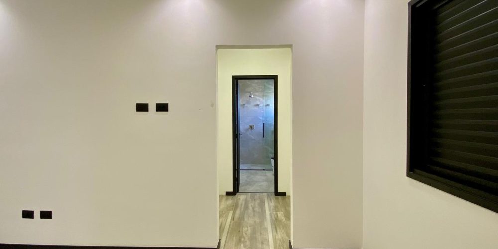 WhatsApp Image 2025-10-27 at 11.16.29 (1)