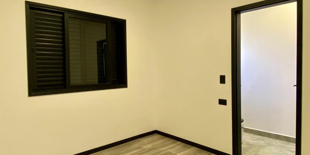 WhatsApp Image 2025-10-27 at 11.21.55 (1)