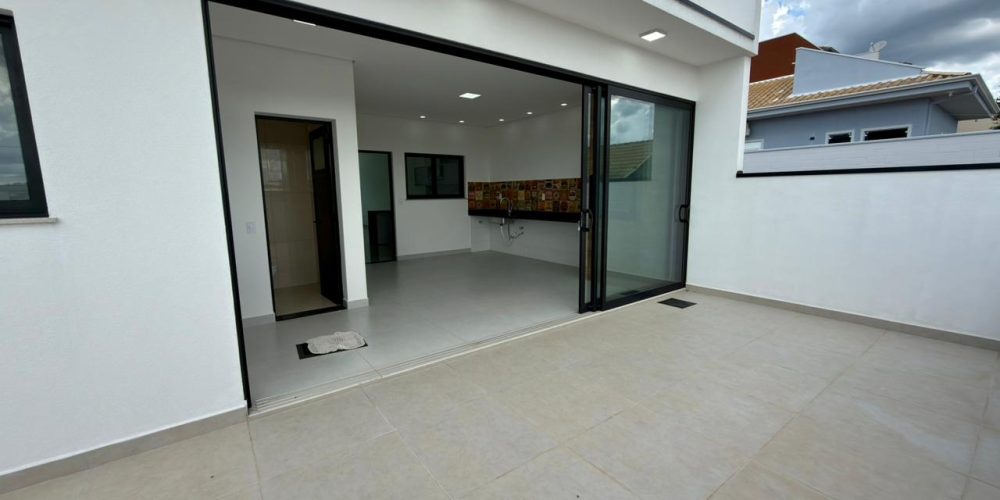 WhatsApp Image 2026-01-07 at 14.11.02 (1)